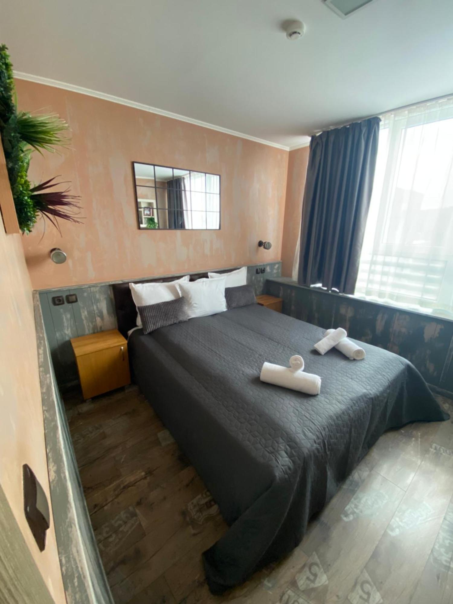 City Hotel 벨리코 터르노보 외부 사진